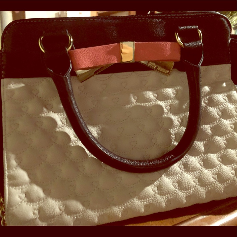 Shoulder strap fashion purse